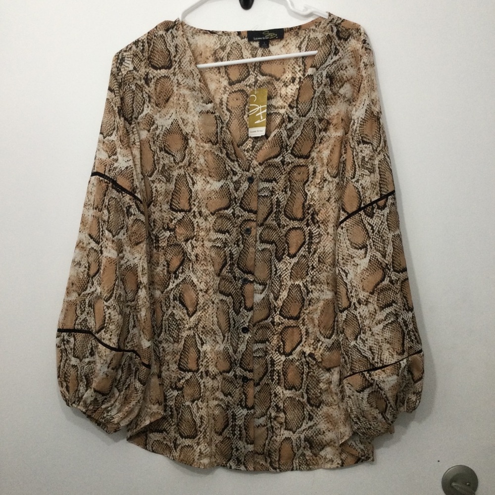 Suzanne Betro blouse Womens‎ size L NWT